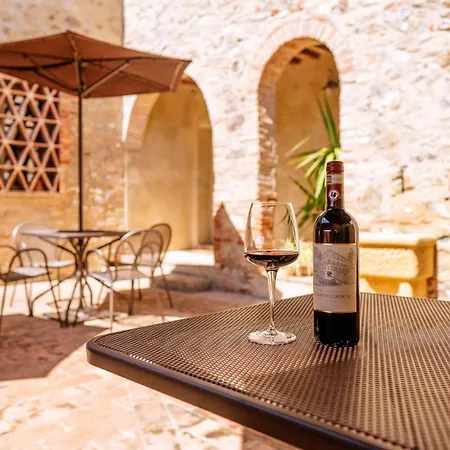 Farm stay Le Beringhe - Wine Pool & Relax *