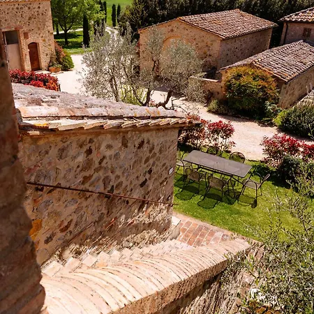 Farm stay Le Beringhe - Wine Pool & Relax *