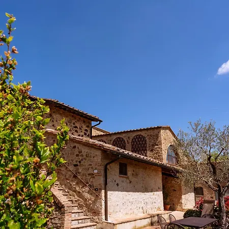 Farm stay Le Beringhe - Wine Pool & Relax Colle Val D'Elsa