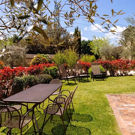 Farm stay Le Beringhe - Wine Pool & Relax *