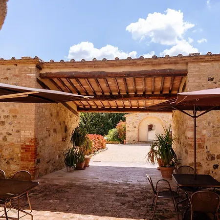 Farm stay Le Beringhe - Wine Pool & Relax *